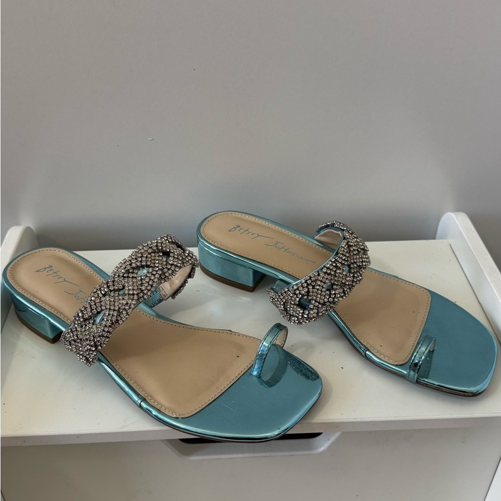 Betsey Johnson Turquoise Sandals with Rhinestones size 6 - Picture 3 of 3
